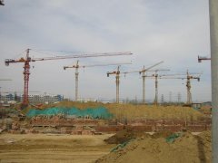 揚(yáng)塵在線自動(dòng)監(jiān)控系統(tǒng)，可用于施工區(qū)域的空氣質(zhì)量監(jiān)測(cè)